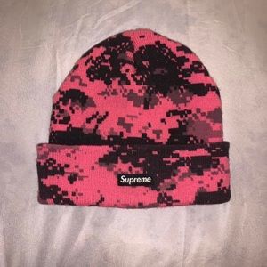 SUPREME Digi Pink Camo Beanie